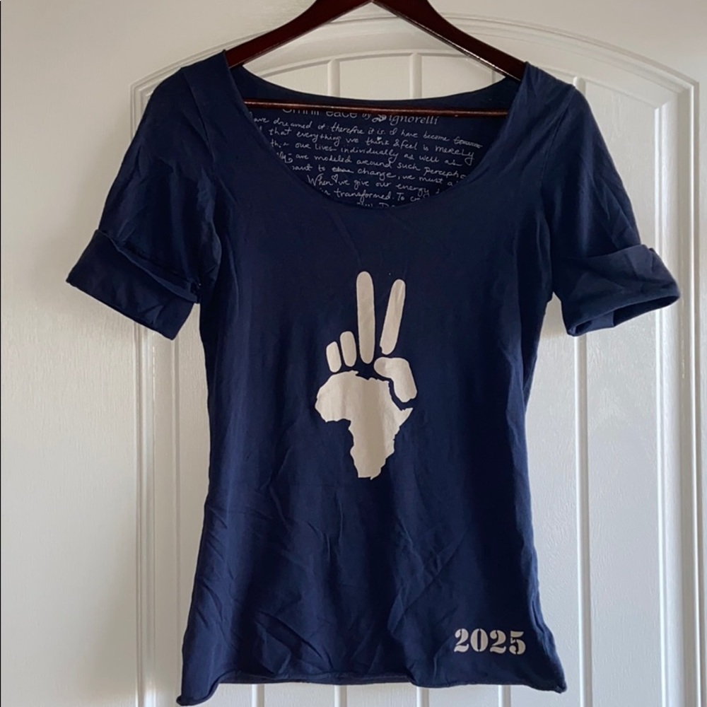 Blue graphic t-shirt